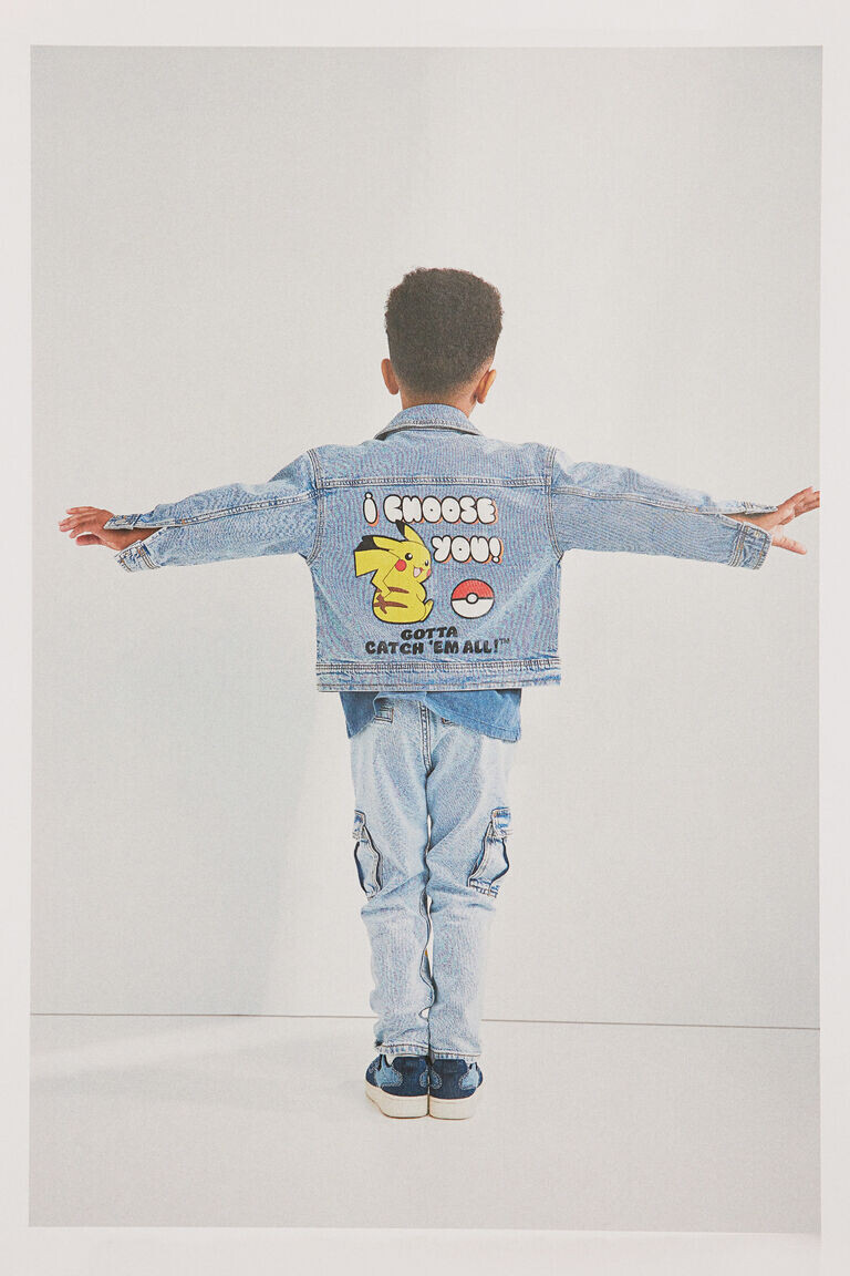 Джинсовая куртка с принтом H&M, синий
Джинсовая куртка с принтом H&M, синий