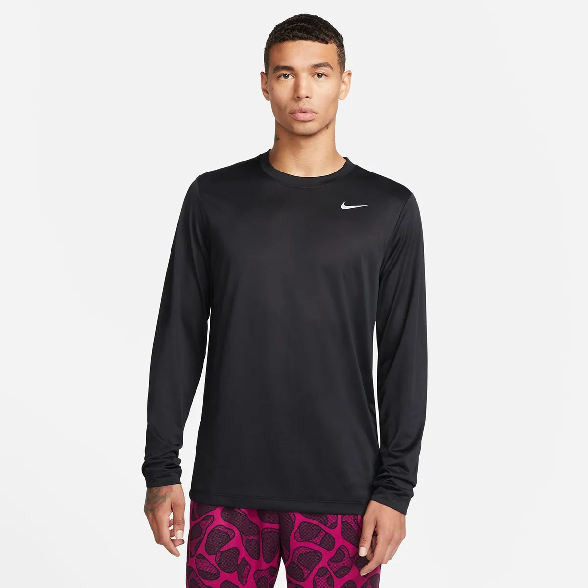 Футболка Nike Dri-FIT Legend для мужчин, черный
Футболка Nike Dri-FIT Legend для мужчин, черный