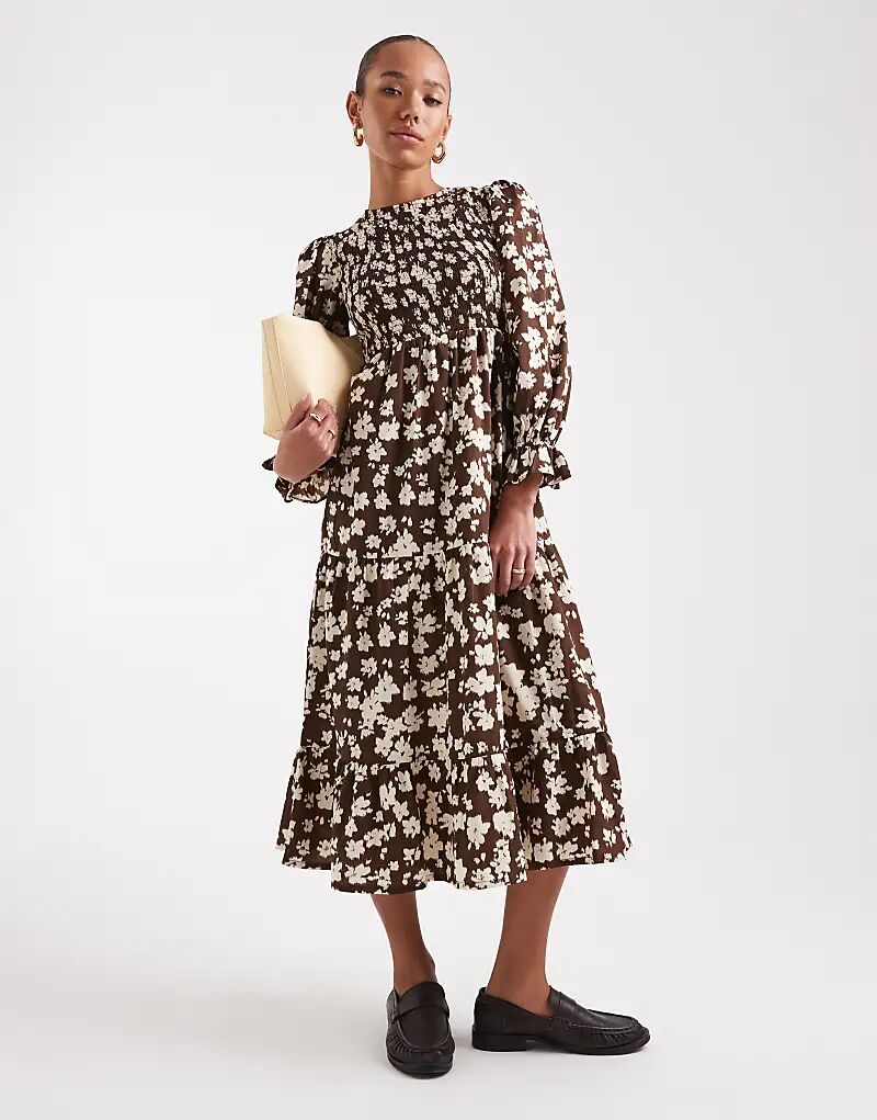 Платье-халат мидакси от Wednesday's Girl с цветочным принтом и сборками коричневого цвета
Платье-халат мидакси от Wednesday's Girl с цветочным принтом и сборками коричневого цвета