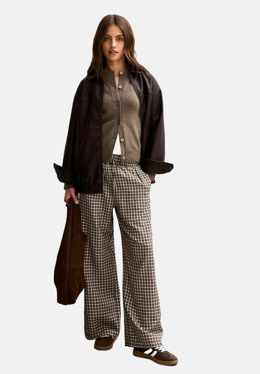 Кардиган New Look Cardigan, Mink/Brown
Кардиган New Look Cardigan, Mink/Brown