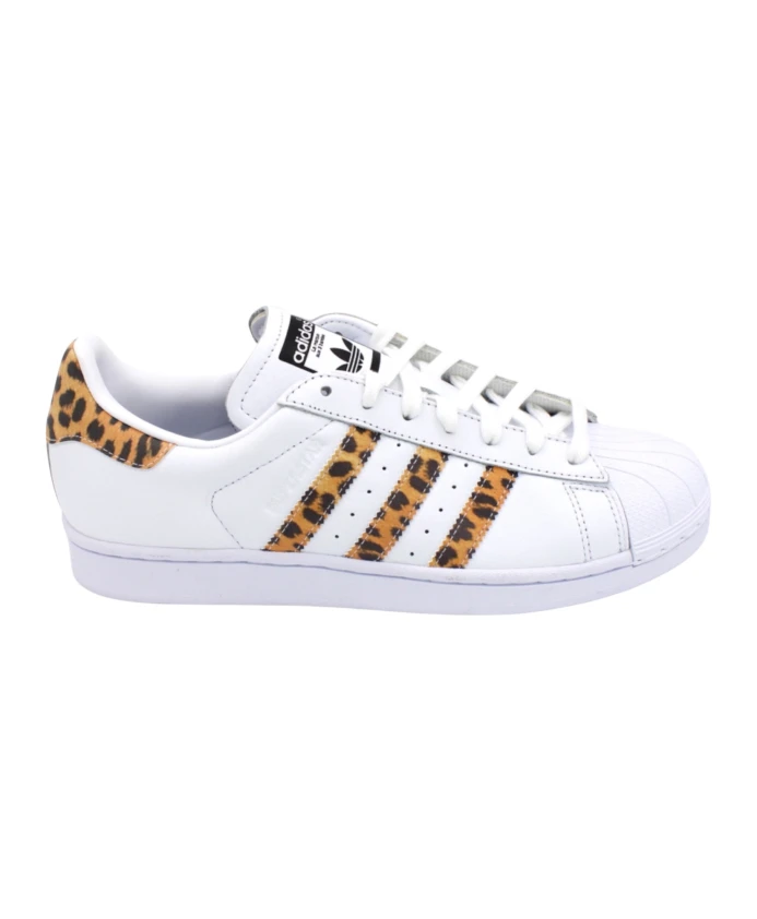 Классические кожаные кроссовки с резиновой подошвой Adidas, белый
Классические кожаные кроссовки с резиновой подошвой Adidas, белый