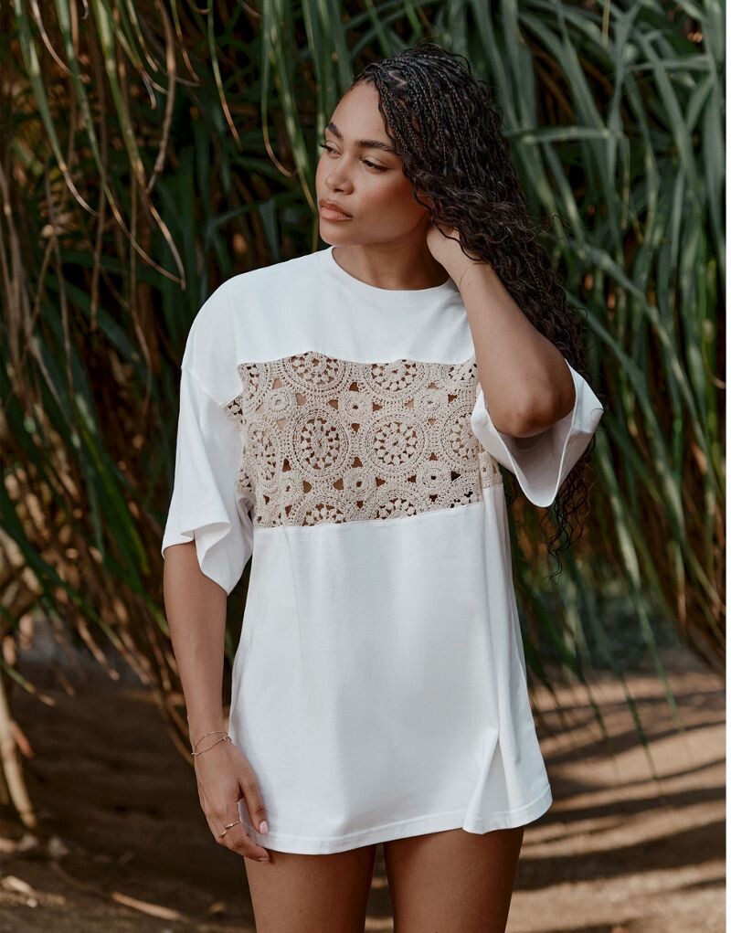 Кремовая пляжная футболка с узором крючком 4th & Reckless x Loz Vassallo Soleil
Кремовая пляжная футболка с узором крючком 4th & Reckless x Loz Vassallo Soleil