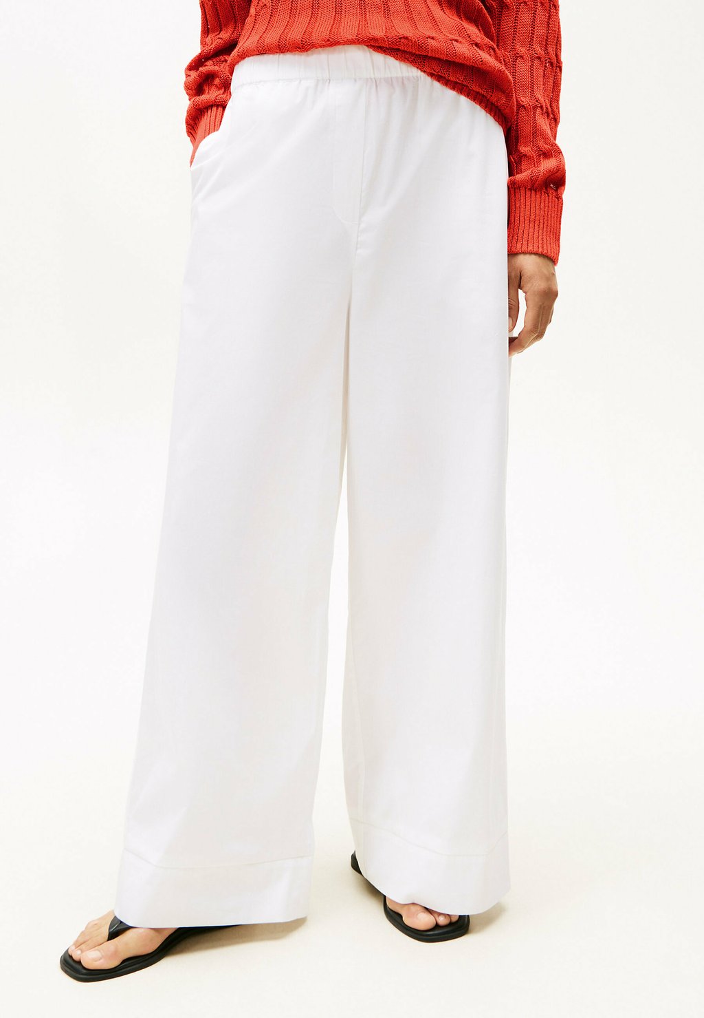 Брюки WIDE LEG RELAXED Tommy Hilfiger, белый 
Брюки WIDE LEG RELAXED Tommy Hilfiger, белый