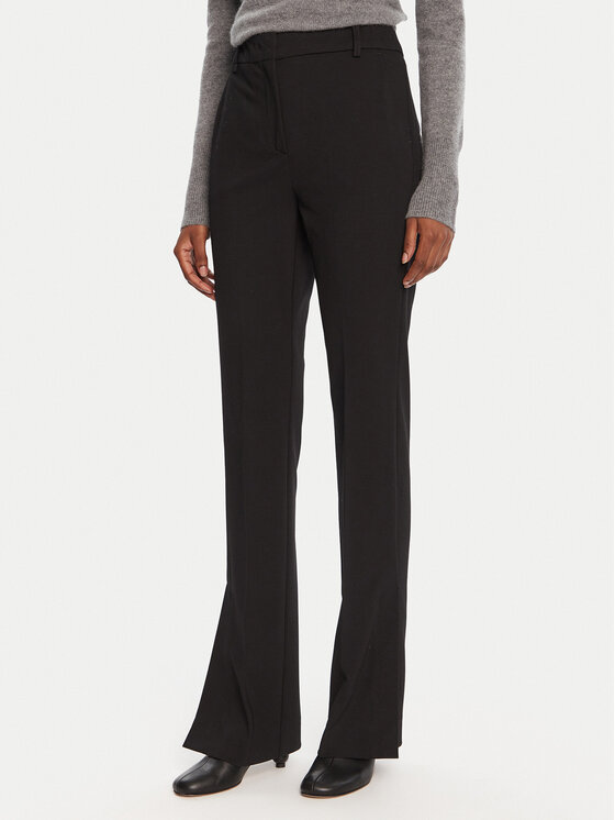 Брюки из ткани flare fit Artur 2523786024 Marella, чёрный
Брюки из ткани flare fit Artur 2523786024 Marella, чёрный