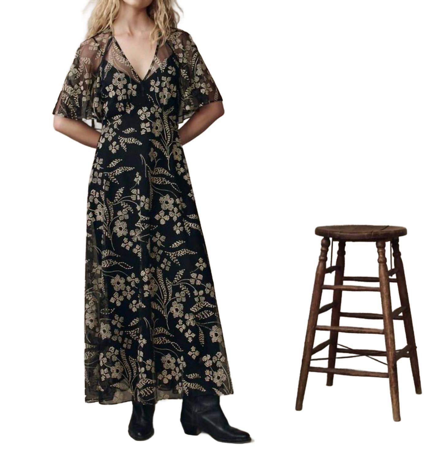 Праздничное платье из парчи с цветочным принтом THE GREAT, brocade floral
Праздничное платье из парчи с цветочным принтом THE GREAT, brocade floral