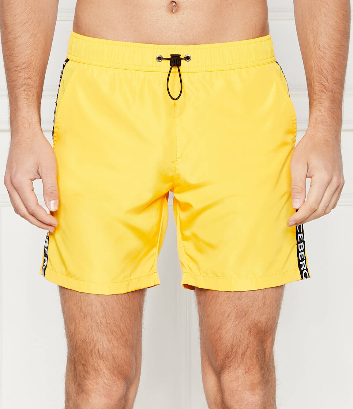 Шорты для плавания Iceberg Medium Boardshort Regular Fit, желтый 
Шорты для плавания Iceberg Medium Boardshort Regular Fit, желтый