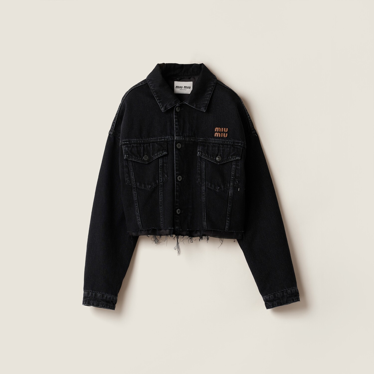 Черная джинсовая куртка MIU MIU, черное
Черная джинсовая куртка MIU MIU, черное