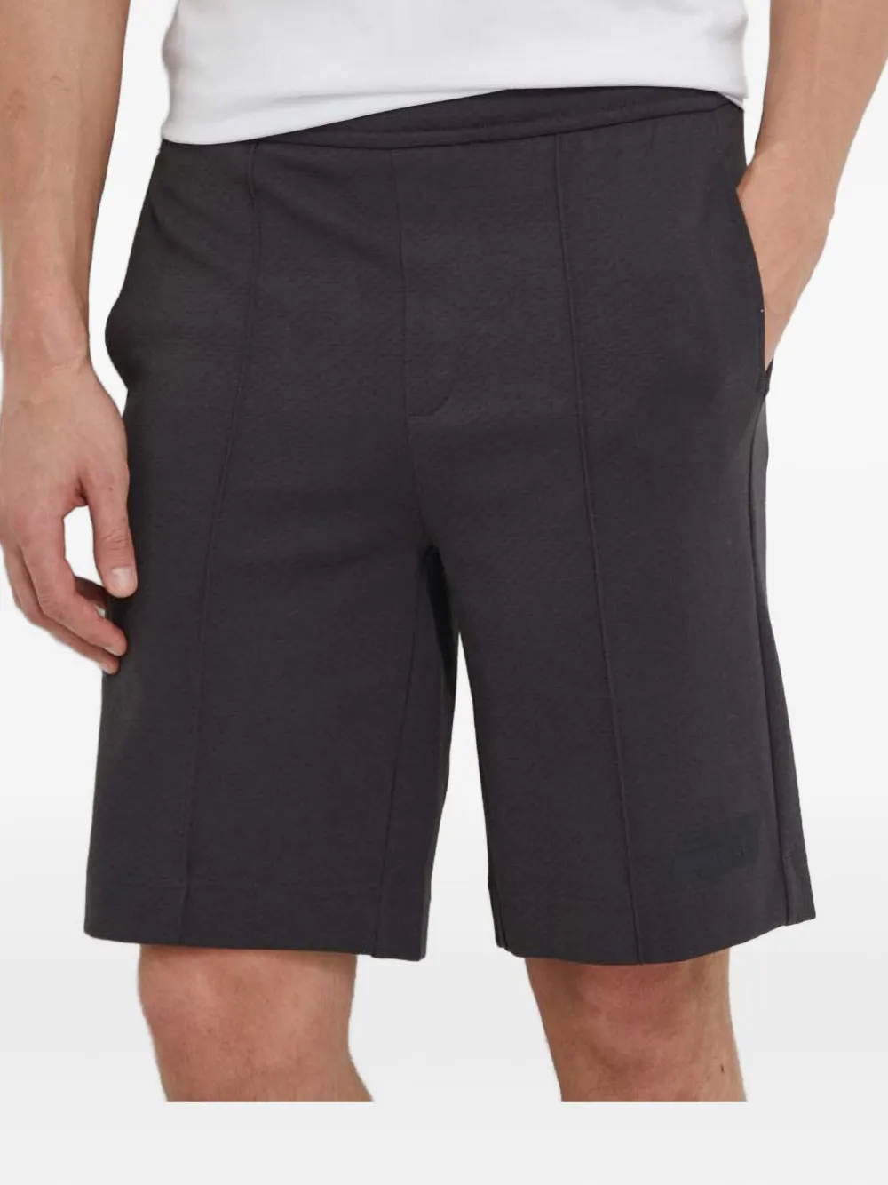 Шорты с панелями и логотипом BOSS, серый
Шорты с панелями и логотипом BOSS, серый