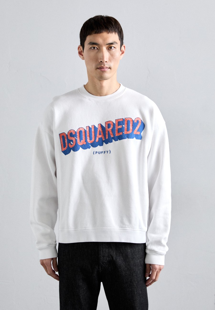 Толстовка Dsquared2 RELAXED FIT CREWNECK, White
Толстовка Dsquared2 RELAXED FIT CREWNECK, White
