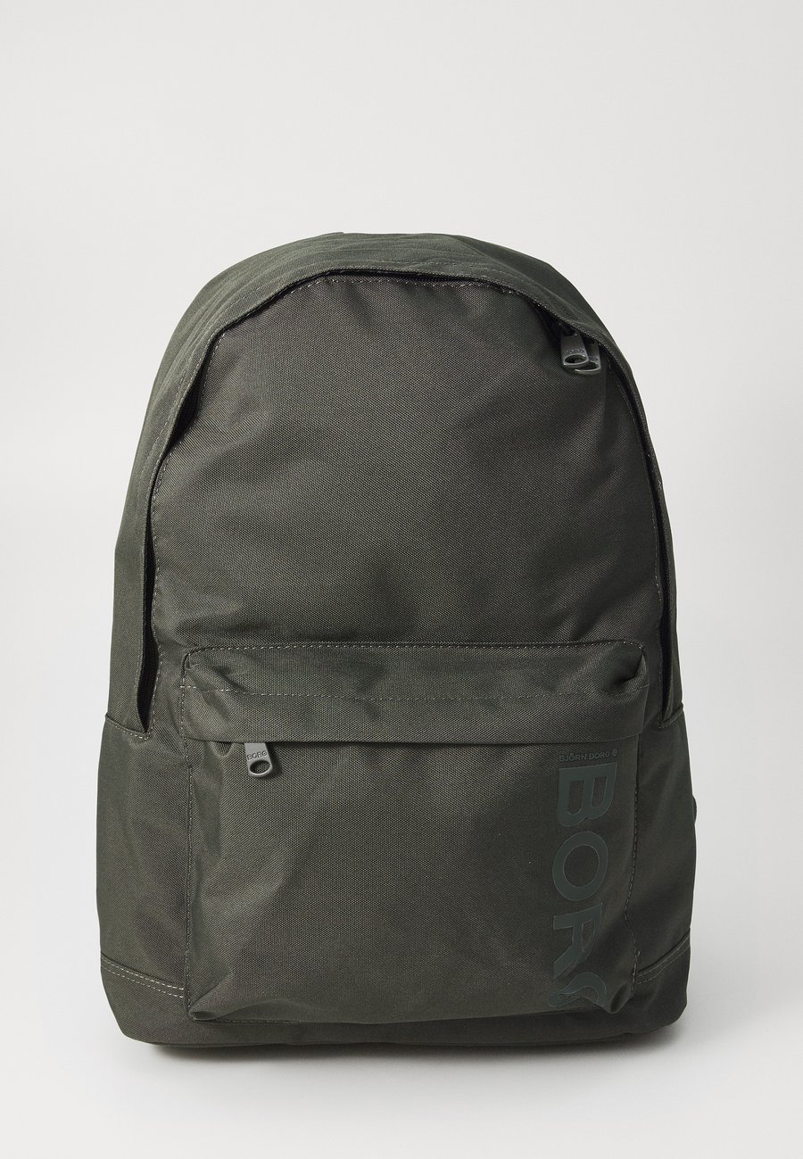 Рюкзак Björn Borg CORE STREET BACKPACK UNISEX, Forest Night/Olive
Рюкзак Björn Borg CORE STREET BACKPACK UNISEX, Forest Night/Olive