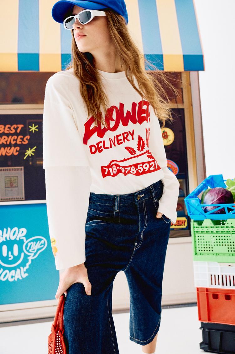 Футболка с двойными рукавами с надписью «Дели и бакалея» Pull And Bear, белый
Футболка с двойными рукавами с надписью «Дели и бакалея» Pull And Bear, белый