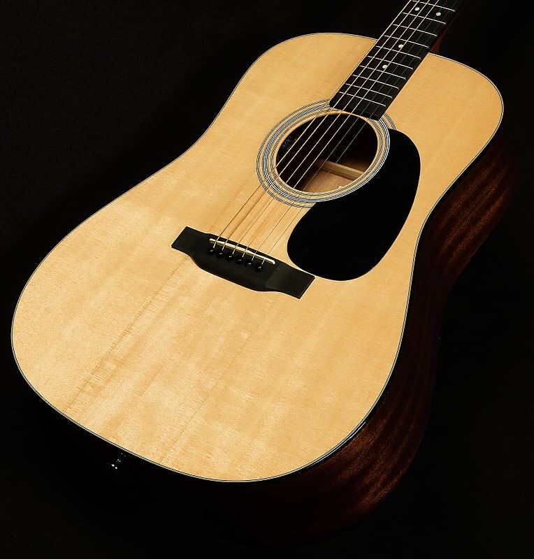 Акустическая гитара Martin Guitars Road Series D-12E
Акустическая гитара Martin Guitars Road Series D-12E