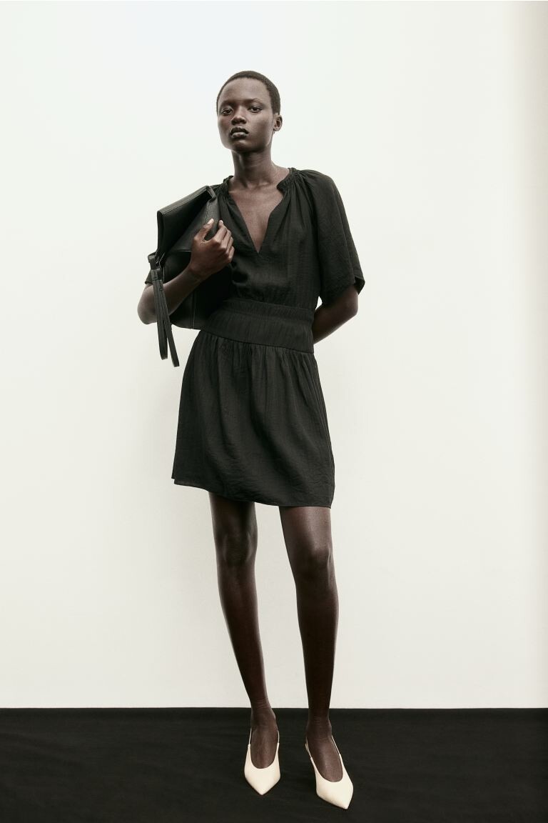 Присборенное платье H&M, черный
Присборенное платье H&M, черный