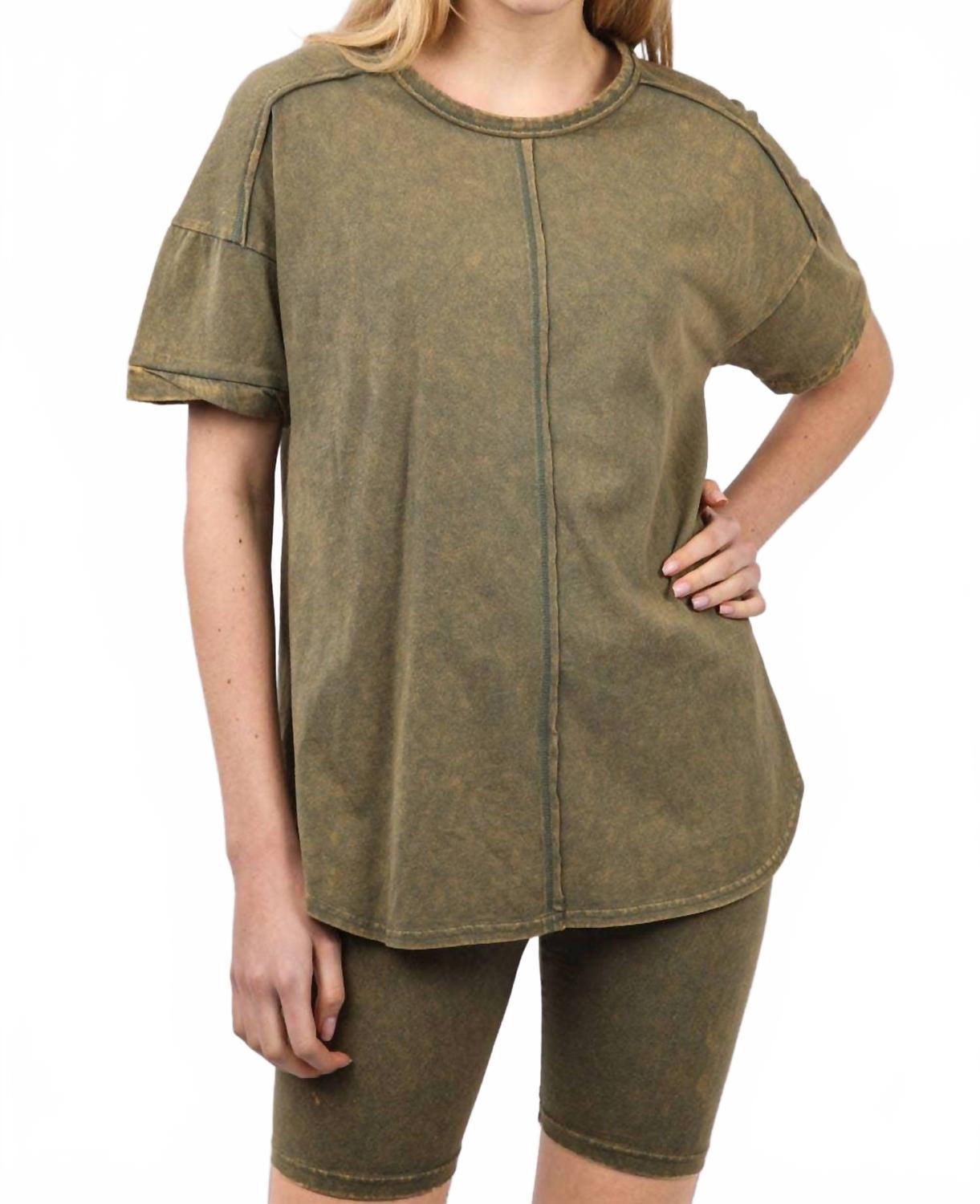 Выстиранный эластичный трикотажный топ и шорты для активного отдыха в оливковом цвете VERY J
Выстиранный эластичный трикотажный топ и шорты для активного отдыха в оливковом цвете VERY J