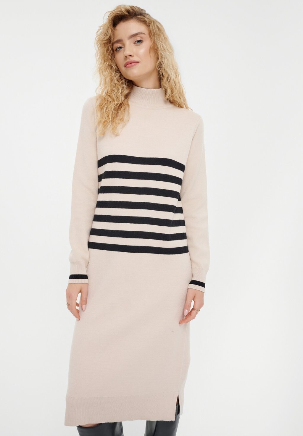 Платье-джемпер Greenpoint, бежевый
Платье-джемпер Greenpoint, бежевый