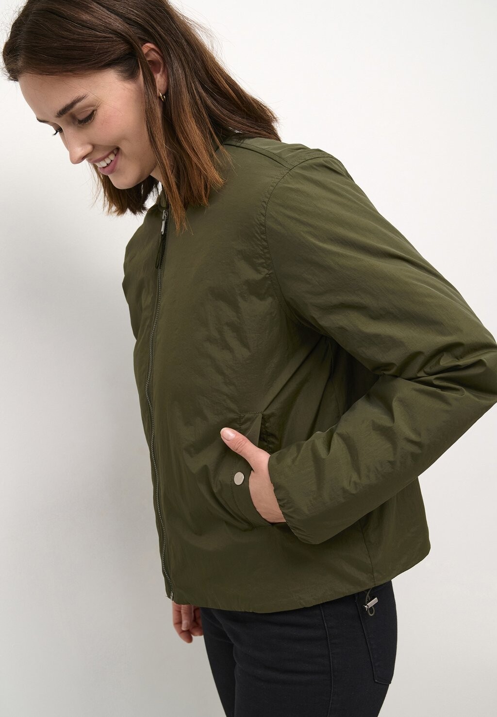 Легкая куртка LEXIS Kaffe, зеленый 
Легкая куртка LEXIS Kaffe, зеленый