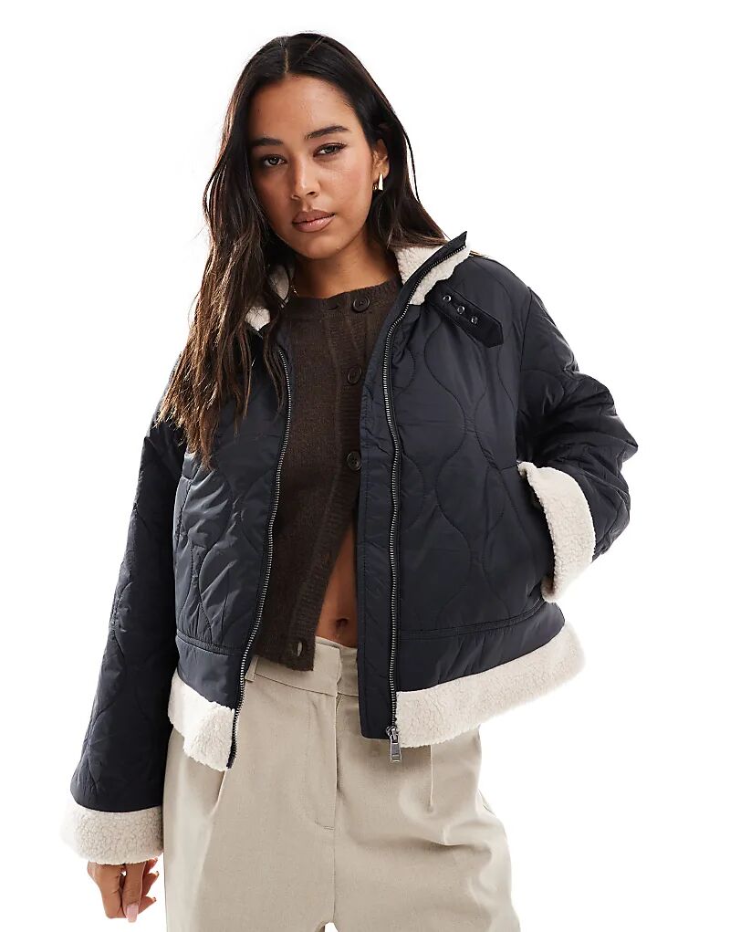 Стеганое пальто с флисовой отделкой черного цвета ONLY, Черный, Стеганое пальто с флисовой отделкой черного цвета ONLY
Стеганое пальто с флисовой отделкой черного цвета ONLY, Черный, Стеганое пальто с флисовой отделкой черного цвета ONLY