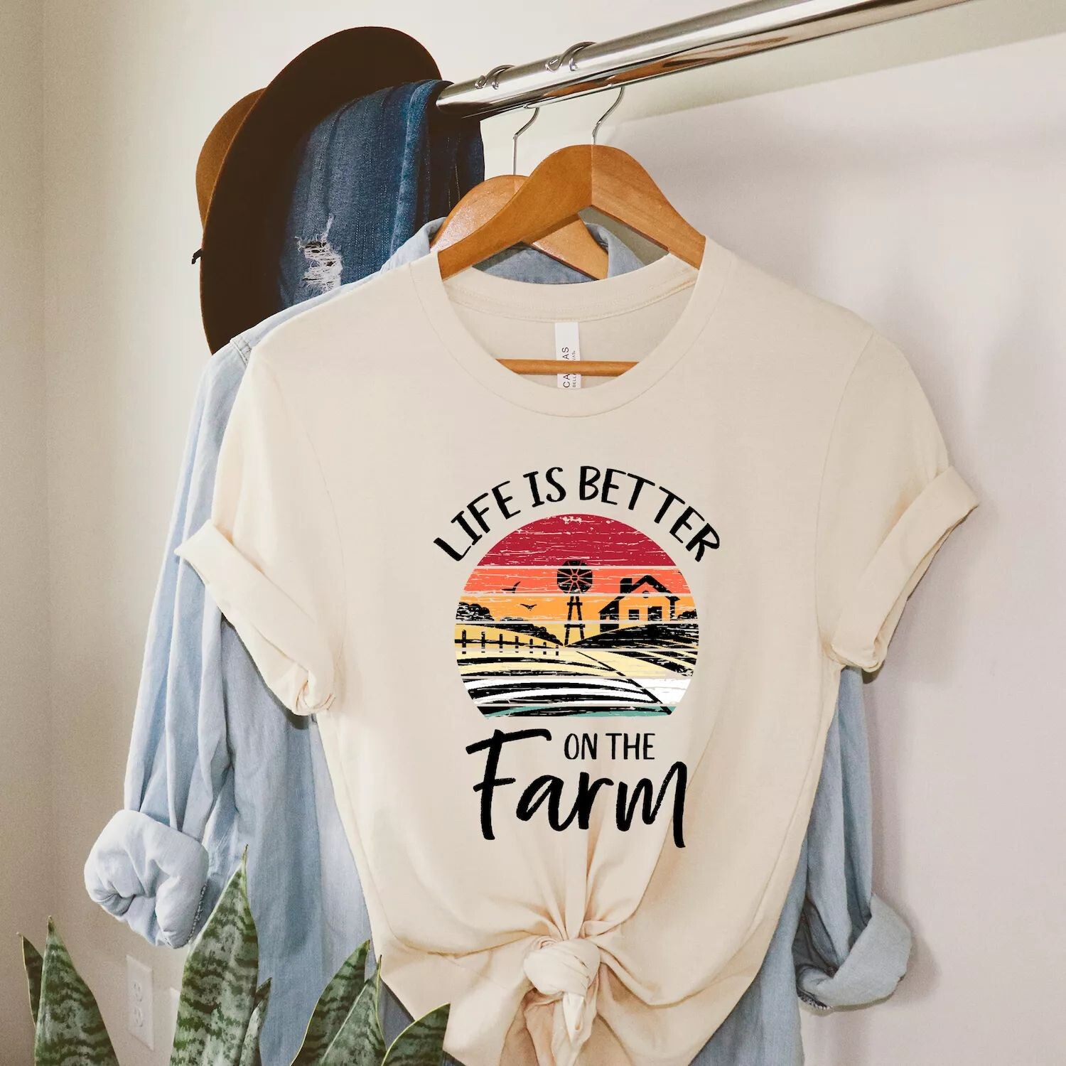 Футболка с короткими рукавами и рисунком Life Is Better On The Farm Sunset Simply Sage Market
Футболка с короткими рукавами и рисунком Life Is Better On The Farm Sunset Simply Sage Market