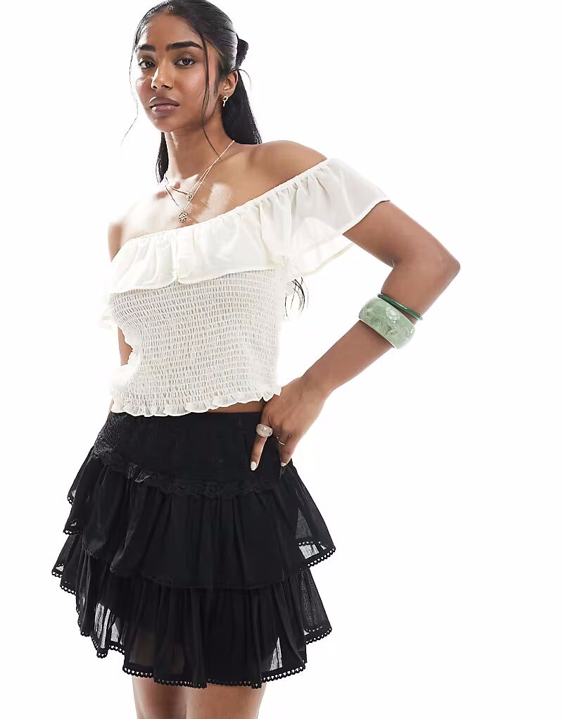 Мини-юбка Rara с кружевной отделкой ASOS DESIGN черного цвета 
Мини-юбка Rara с кружевной отделкой ASOS DESIGN черного цвета