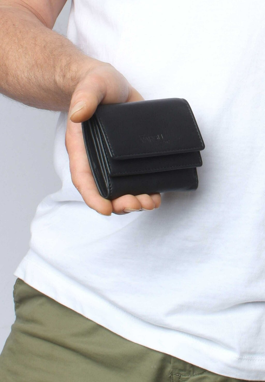 Кошелек MELQUIN 1 Vargu, черный
Кошелек MELQUIN 1 Vargu, черный