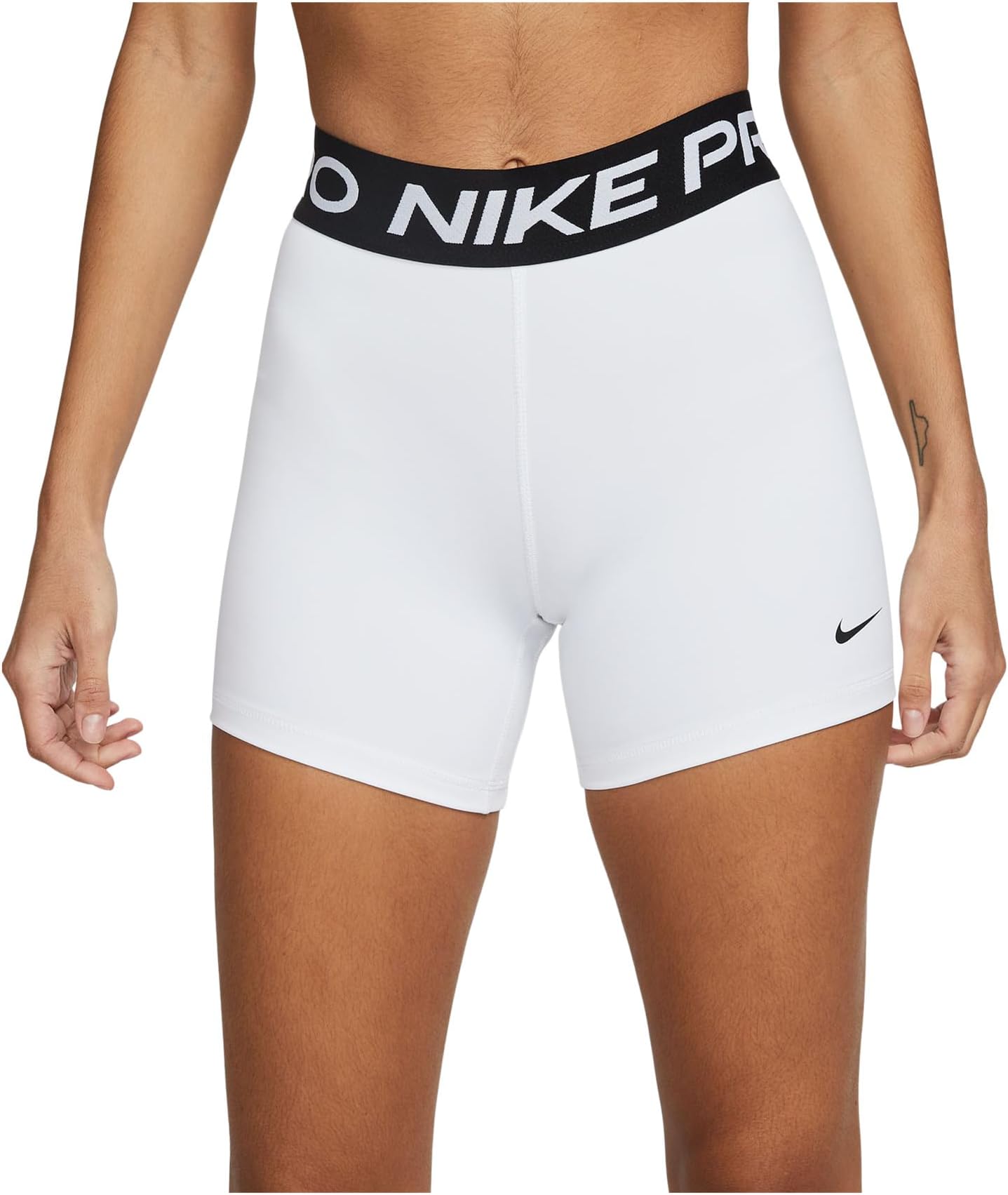 Шорты Nike Pro 5" Shorts, цвет White/Black/Black
Шорты Nike Pro 5" Shorts, цвет White/Black/Black