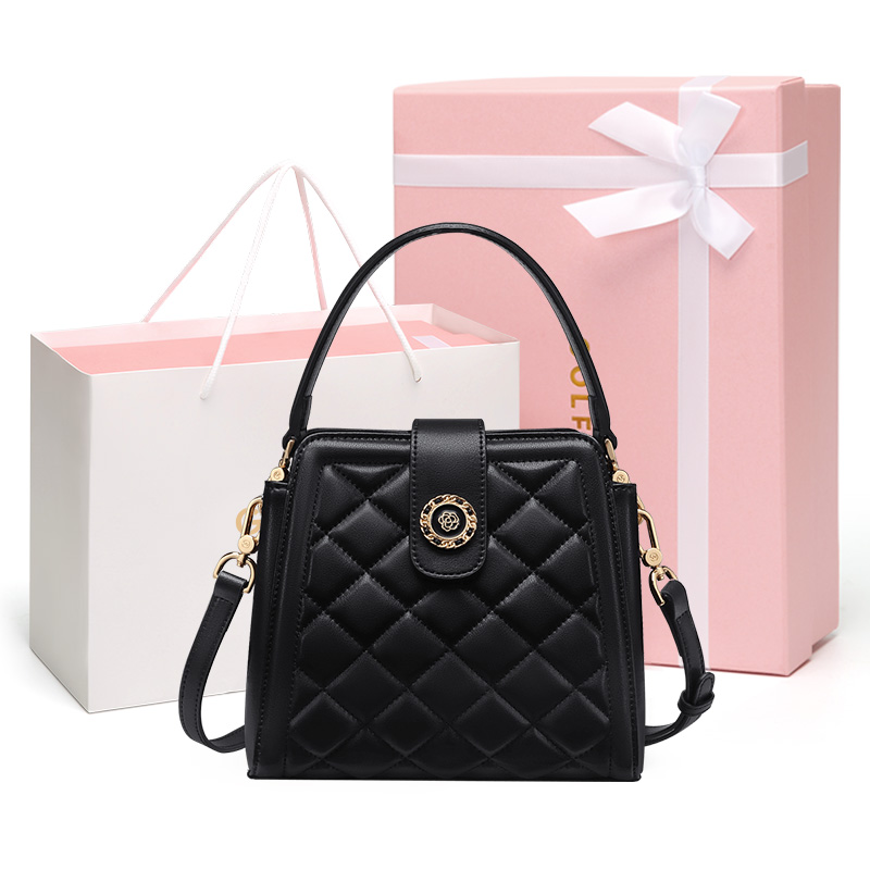 Сумка-ведро из искусственной кожи и спилка, женская сумка через плечо, черная элегантная GOLF
Сумка-ведро из искусственной кожи и спилка, женская сумка через плечо, черная элегантная GOLF