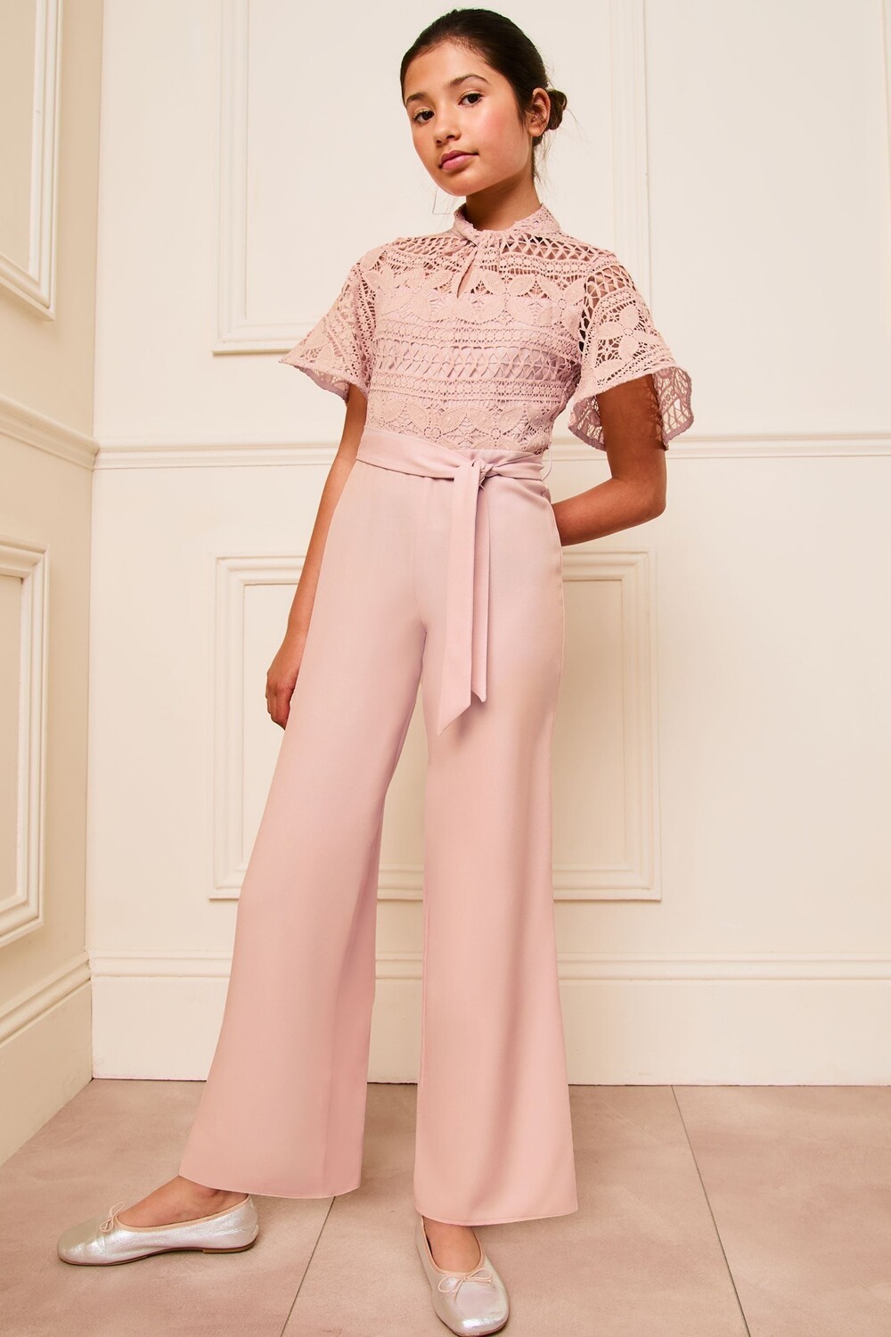 Кружевной комбинезон с рукавами крылышками (5 16 лет) Lipsy, розовый
Кружевной комбинезон с рукавами крылышками (5 16 лет) Lipsy, розовый