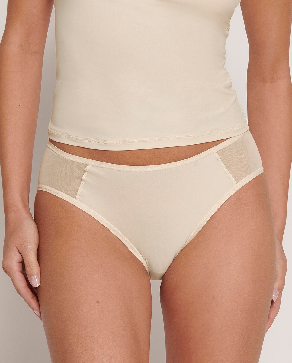 Суперэластичные трусики-кулоты Sloggi, песок 
Суперэластичные трусики-кулоты Sloggi, песок