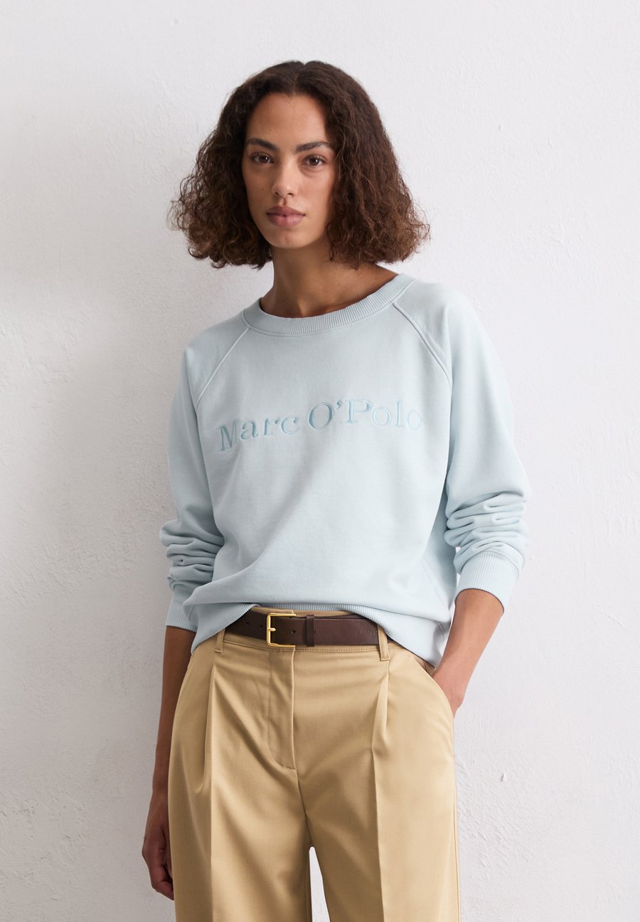 Толстовка Marc O'Polo CREW NECK, Calm Blue/Light Blue
Толстовка Marc O'Polo CREW NECK, Calm Blue/Light Blue