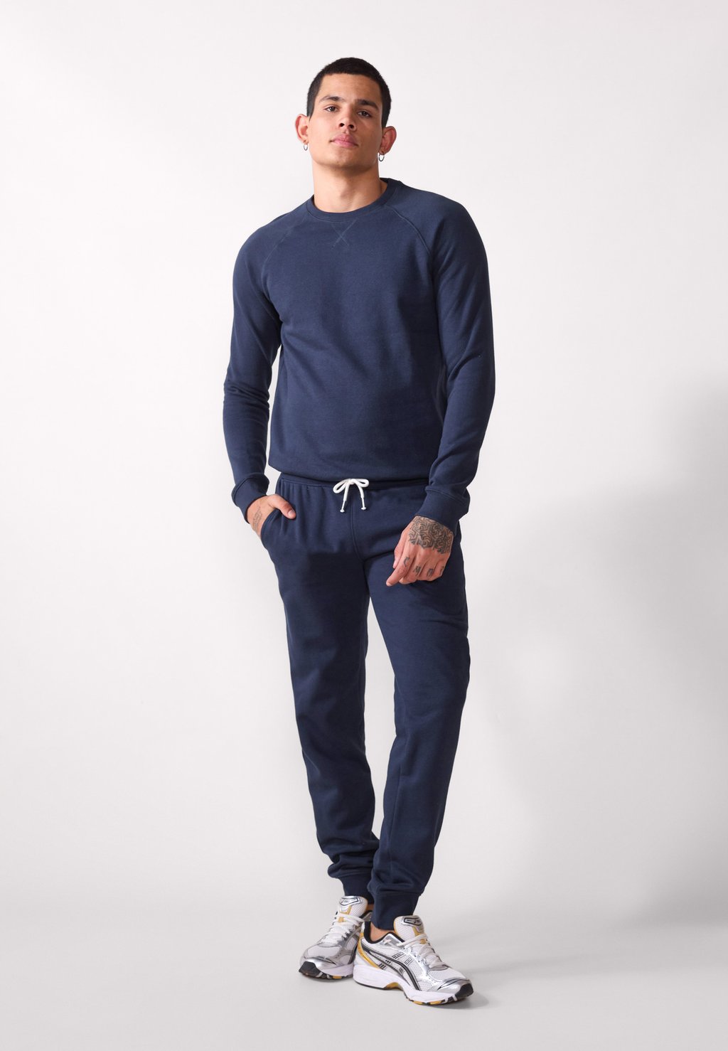 Спортивные брюки SET Pier One, темно-синий
Спортивные брюки SET Pier One, темно-синий