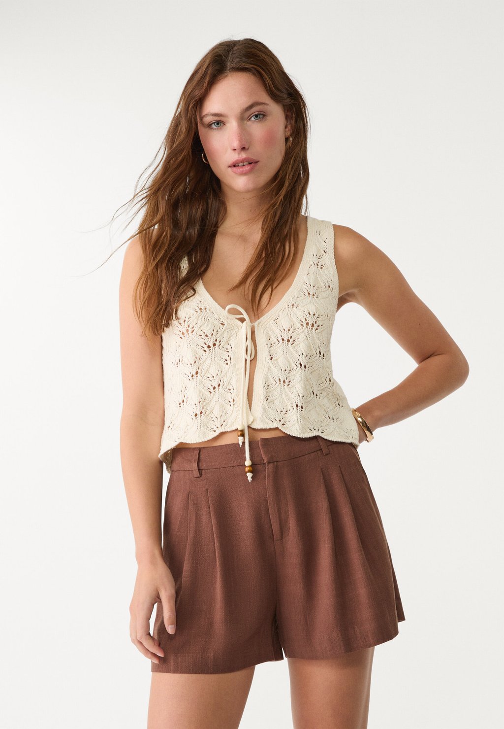 Шорты FLOWING Stradivarius, темно-коричневый
Шорты FLOWING Stradivarius, темно-коричневый