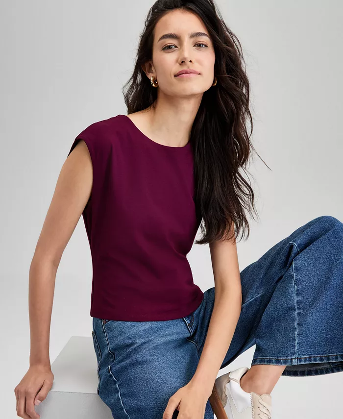 Женский топ без рукавов с круглым вырезом And Now This, красный
Женский топ без рукавов с круглым вырезом And Now This, красный