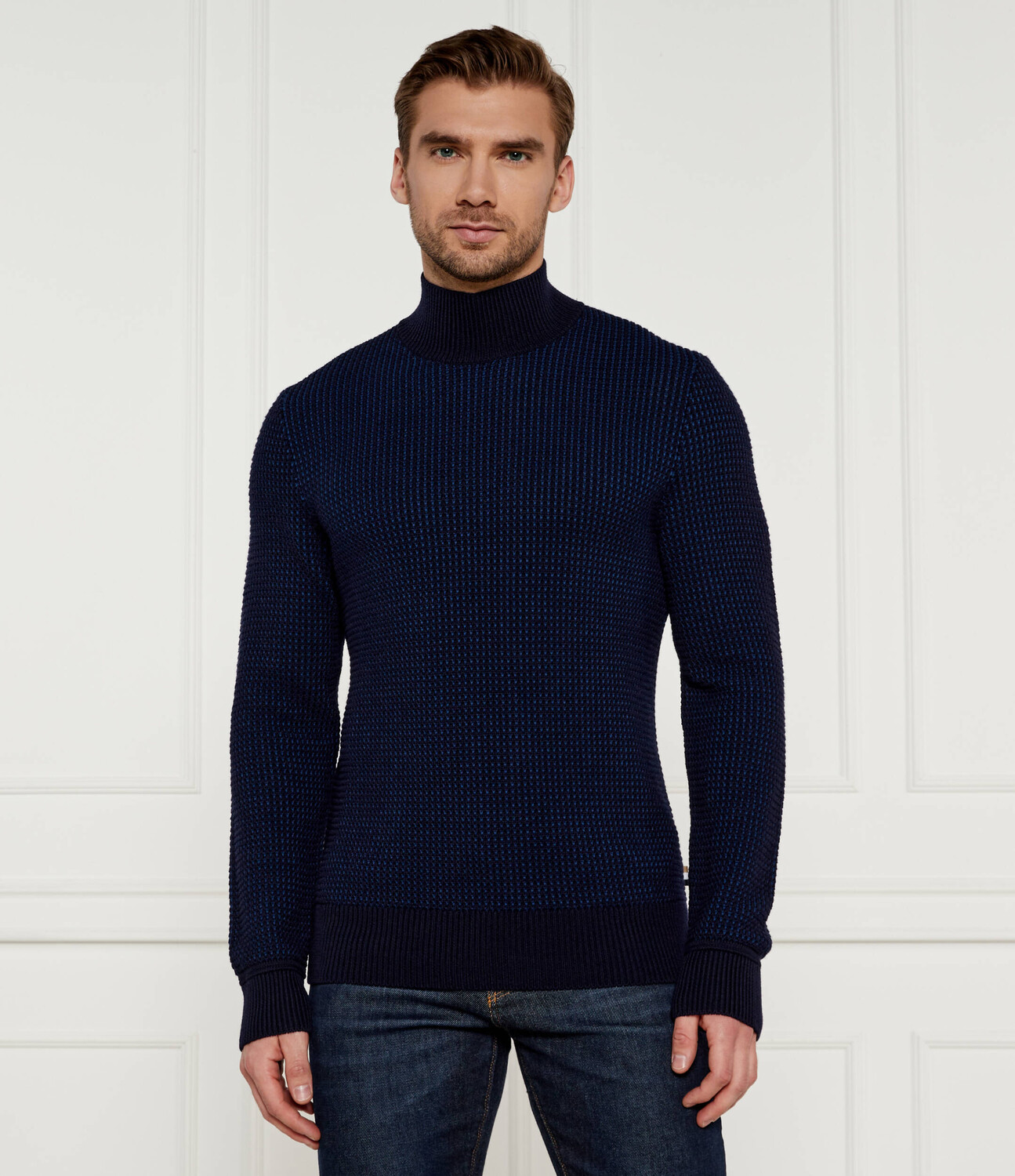 Свитер BOSS BLACK Emaurelio Regular Fit, темно-синий
Свитер BOSS BLACK Emaurelio Regular Fit, темно-синий