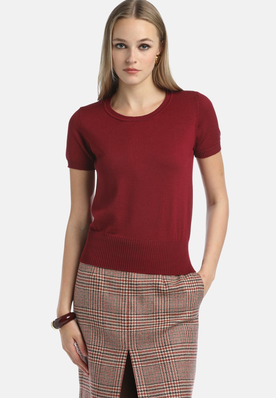 Футболка Luisa Spagnoli MONDINE B, Bordeaux
Футболка Luisa Spagnoli MONDINE B, Bordeaux