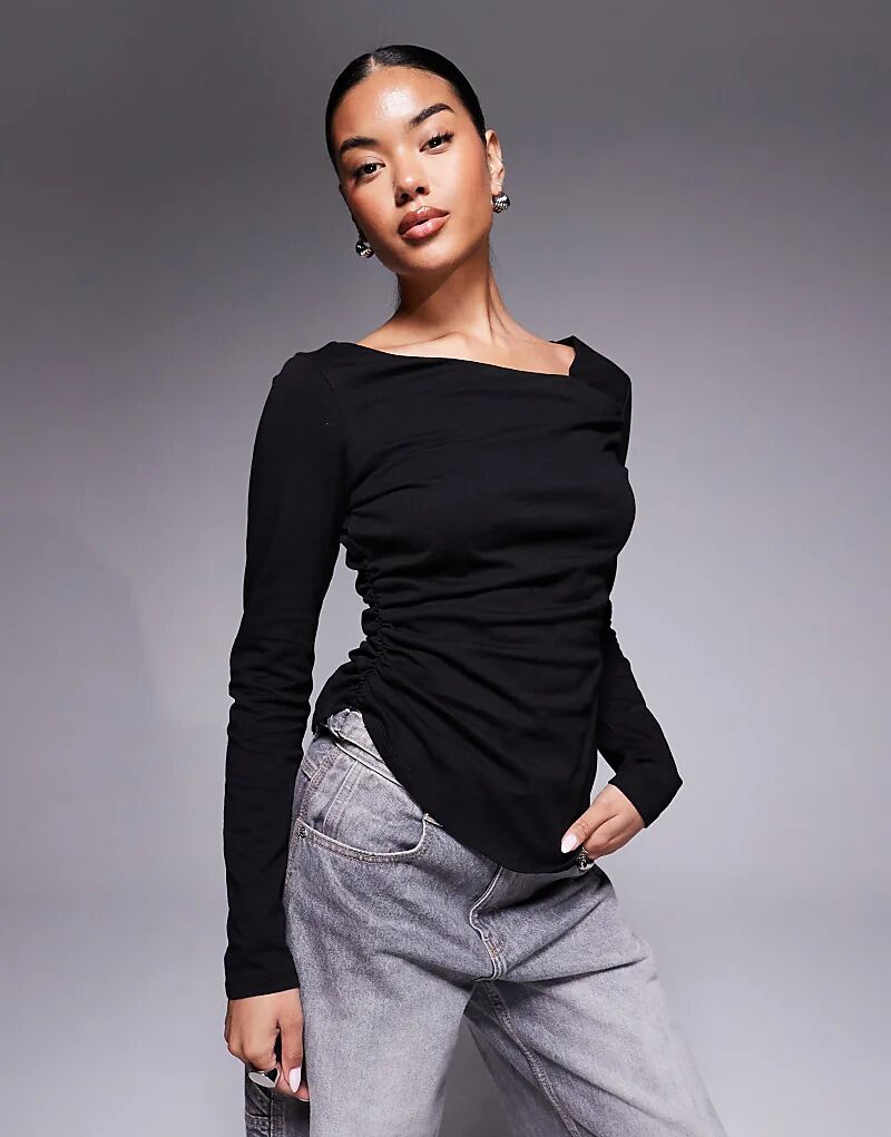 Длинный топ ASOS DESIGN с асимметричным вырезом и подолом черного цвета
Длинный топ ASOS DESIGN с асимметричным вырезом и подолом черного цвета