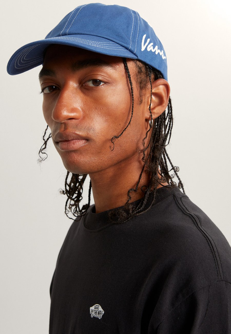 Бейсболка Vans Cap, Navy/Blue
Бейсболка Vans Cap, Navy/Blue