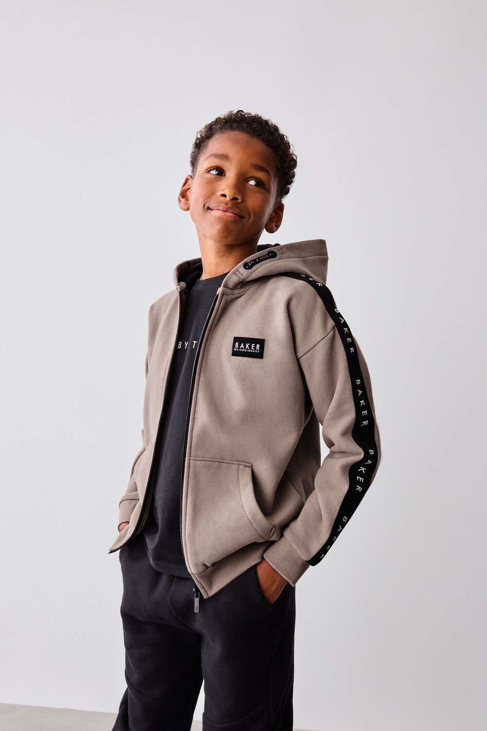 Толстовка с капюшоном на молнии Baker By Ted Baker, серый
Толстовка с капюшоном на молнии Baker By Ted Baker, серый