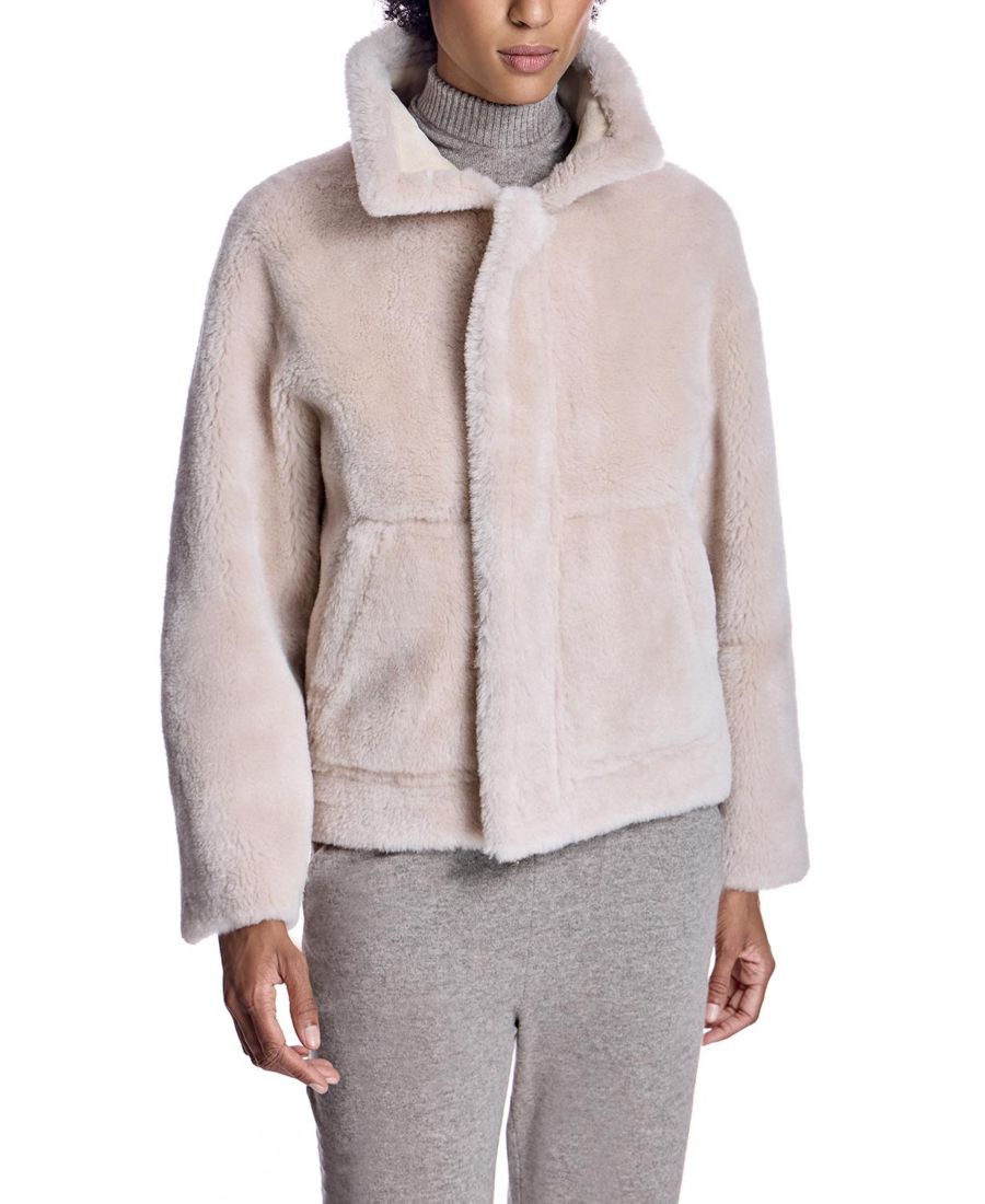 Женская куртка из искусственного меха Julia & Stella By Maximilian, Beige
Женская куртка из искусственного меха Julia & Stella By Maximilian, Beige