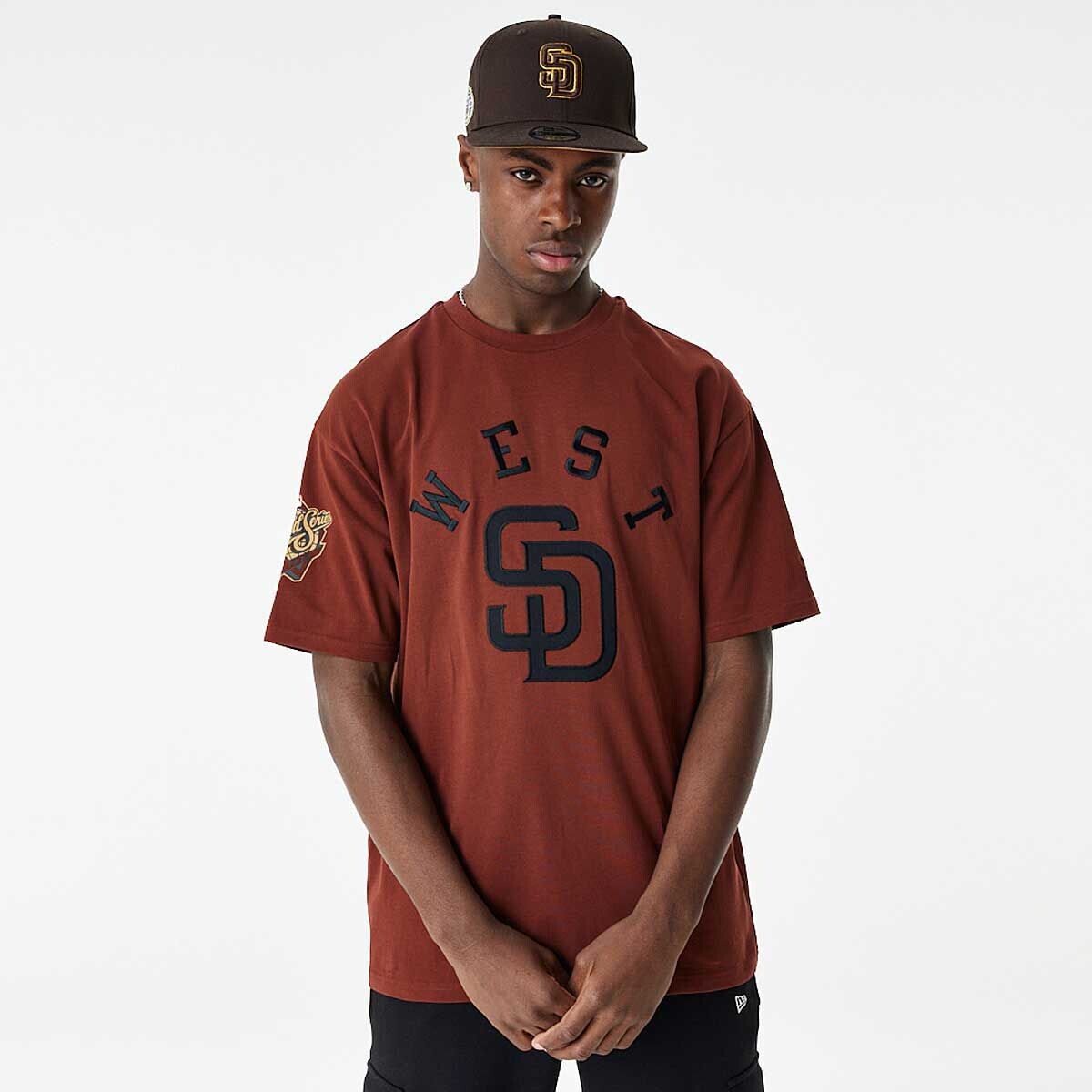 Футболка MLB SAN DIEGO PADRES TEAM PATCH OVERSIZED T-SHIRT New Era, цвет Braun
Футболка MLB SAN DIEGO PADRES TEAM PATCH OVERSIZED T-SHIRT New Era, цвет Braun