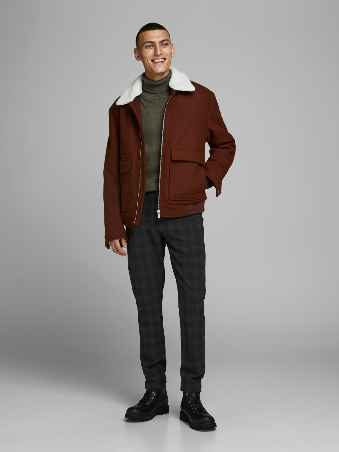 Пуловер Jack & Jones Dünner Rollkragen Strick Rundhals Basic Sweater JJEEMIL, зеленый
Пуловер Jack & Jones Dünner Rollkragen Strick Rundhals Basic Sweater JJEEMIL, зеленый