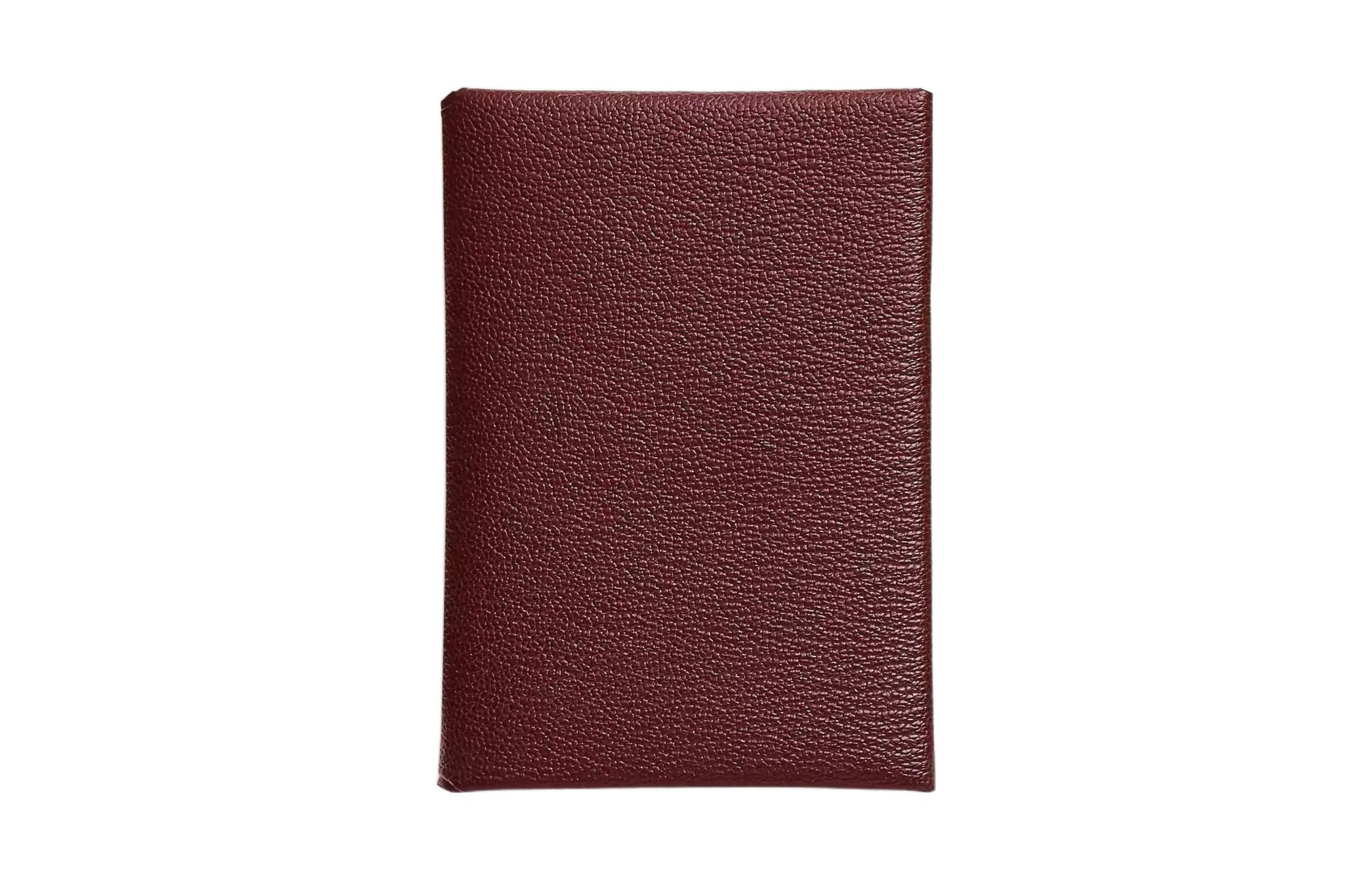 HERMES Картхолдер Calvi Duo из кожи козы Mysore, женский, 55, Rouge H, красный
HERMES Картхолдер Calvi Duo из кожи козы Mysore, женский, 55, Rouge H, красный