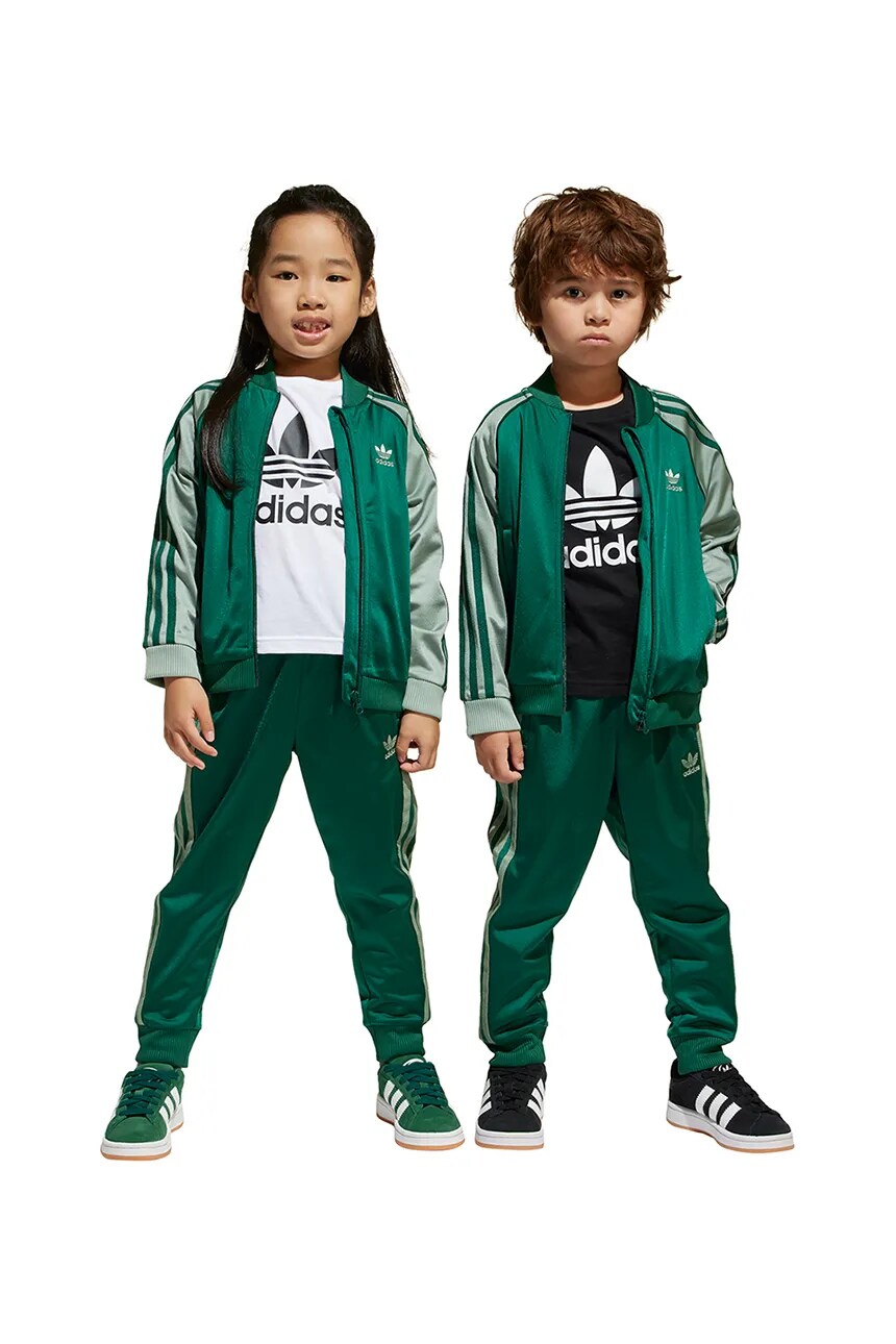 Детский спортивный костюм Adidas Originals, зеленый
Детский спортивный костюм Adidas Originals, зеленый