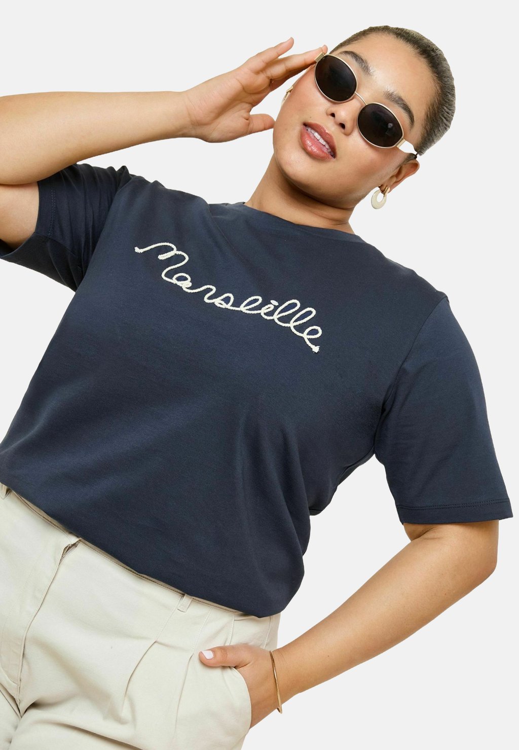 Футболка с принтом Friends Like These, синий
Футболка с принтом Friends Like These, синий