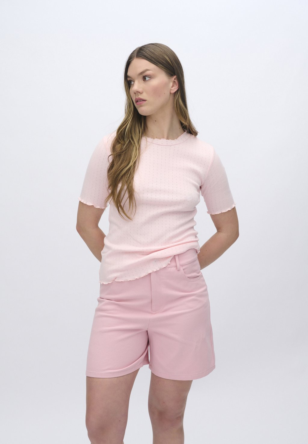 Футболка с принтом MARKHILD Moves, розовый
Футболка с принтом MARKHILD Moves, розовый