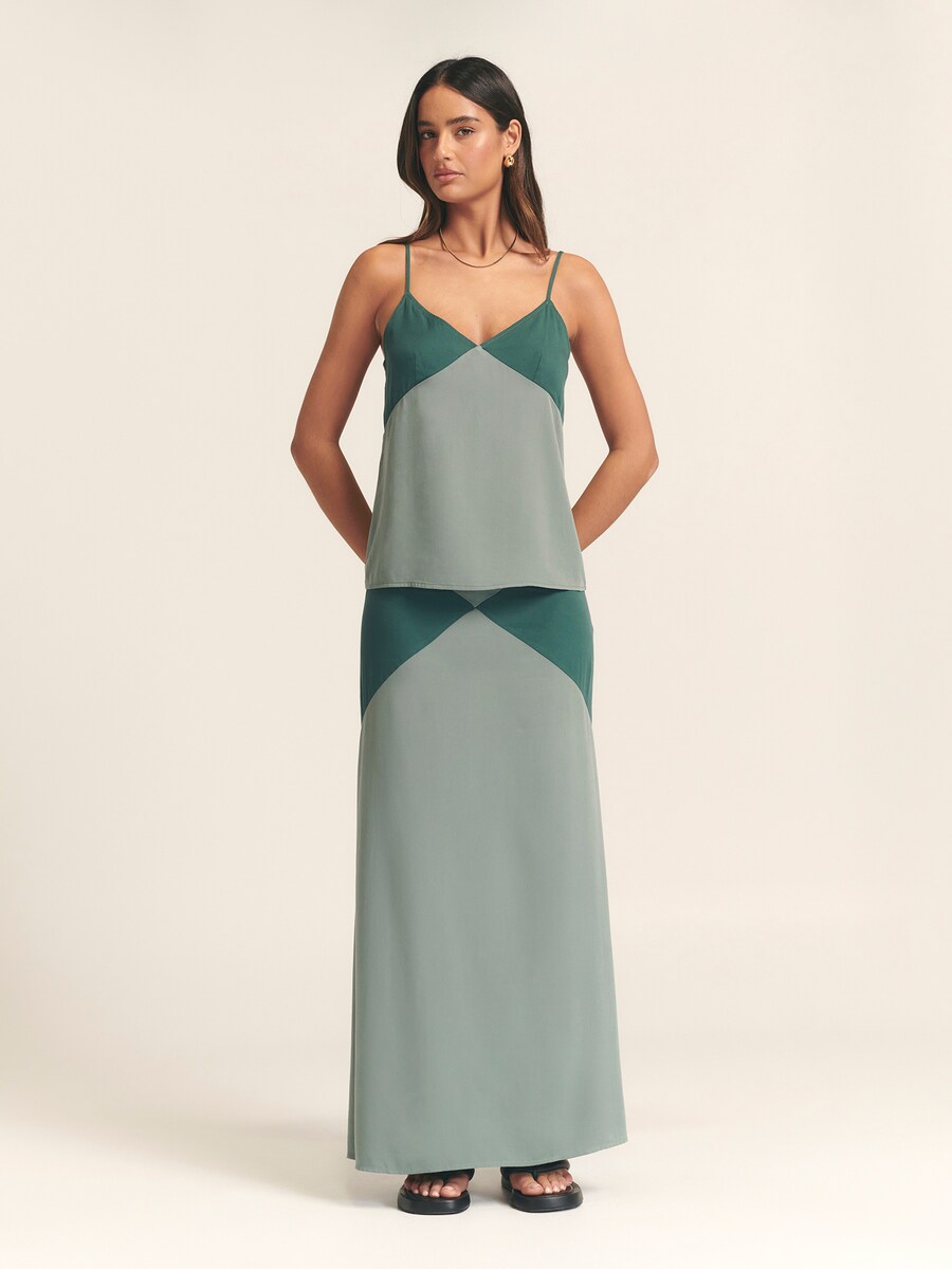 Юбка St MRLO SHADOW, изумрудный/пастельно-зеленый
Юбка St MRLO SHADOW, изумрудный/пастельно-зеленый