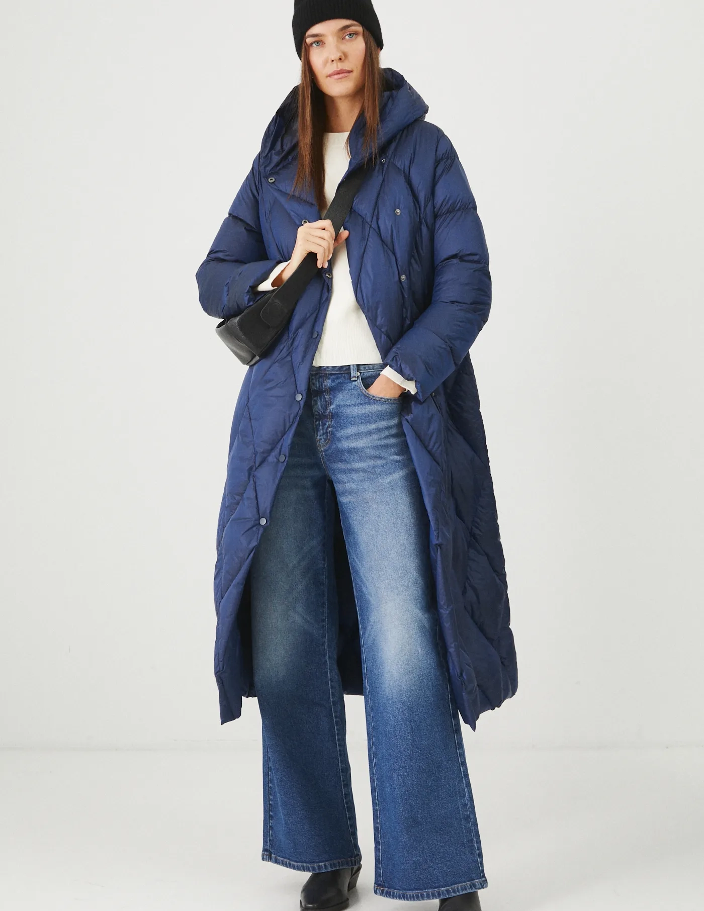 Пуховое плащ Medicine, темно-синий
Пуховое плащ Medicine, темно-синий