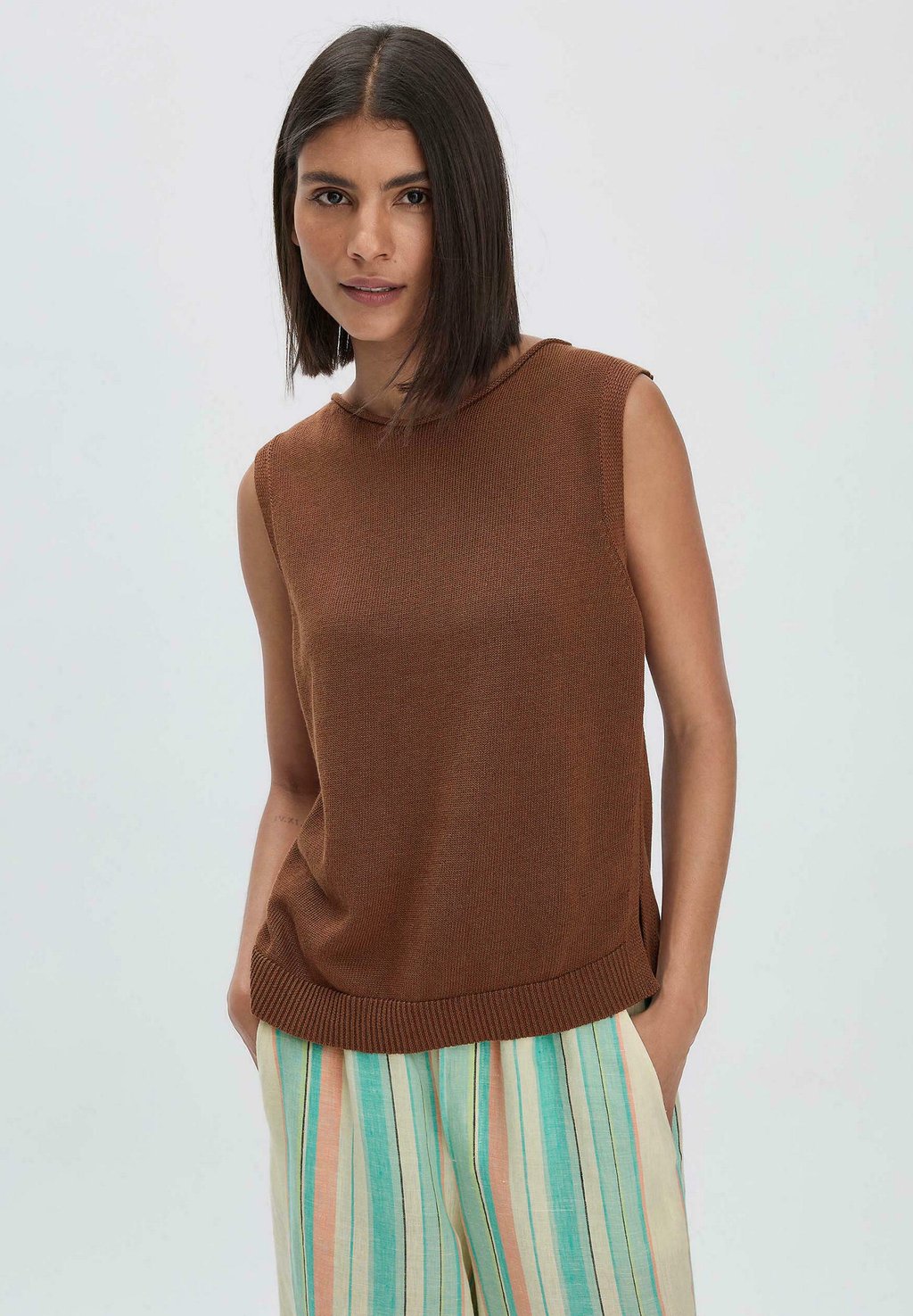 Топ REGULAR hessnatur, коричневый
Топ REGULAR hessnatur, коричневый