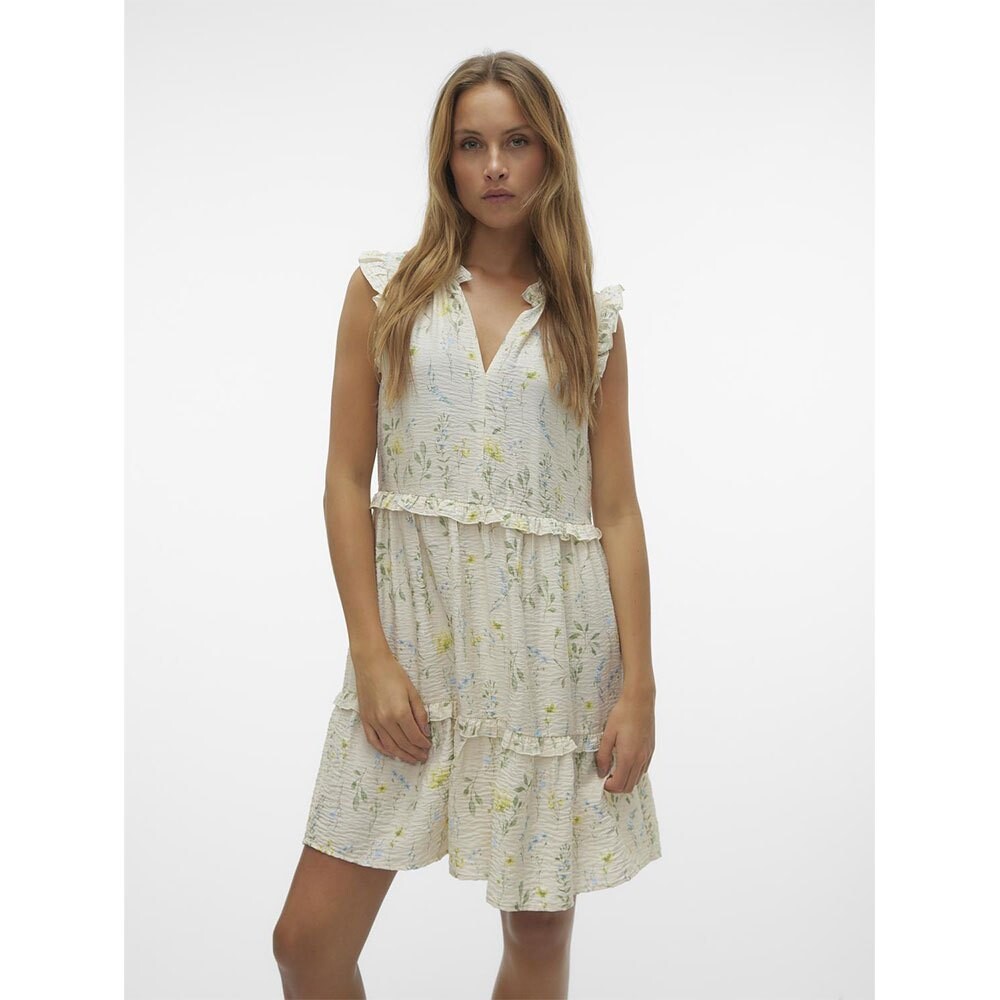 Платье Vero Moda Josie Sleeveless Short, бежевый
Платье Vero Moda Josie Sleeveless Short, бежевый