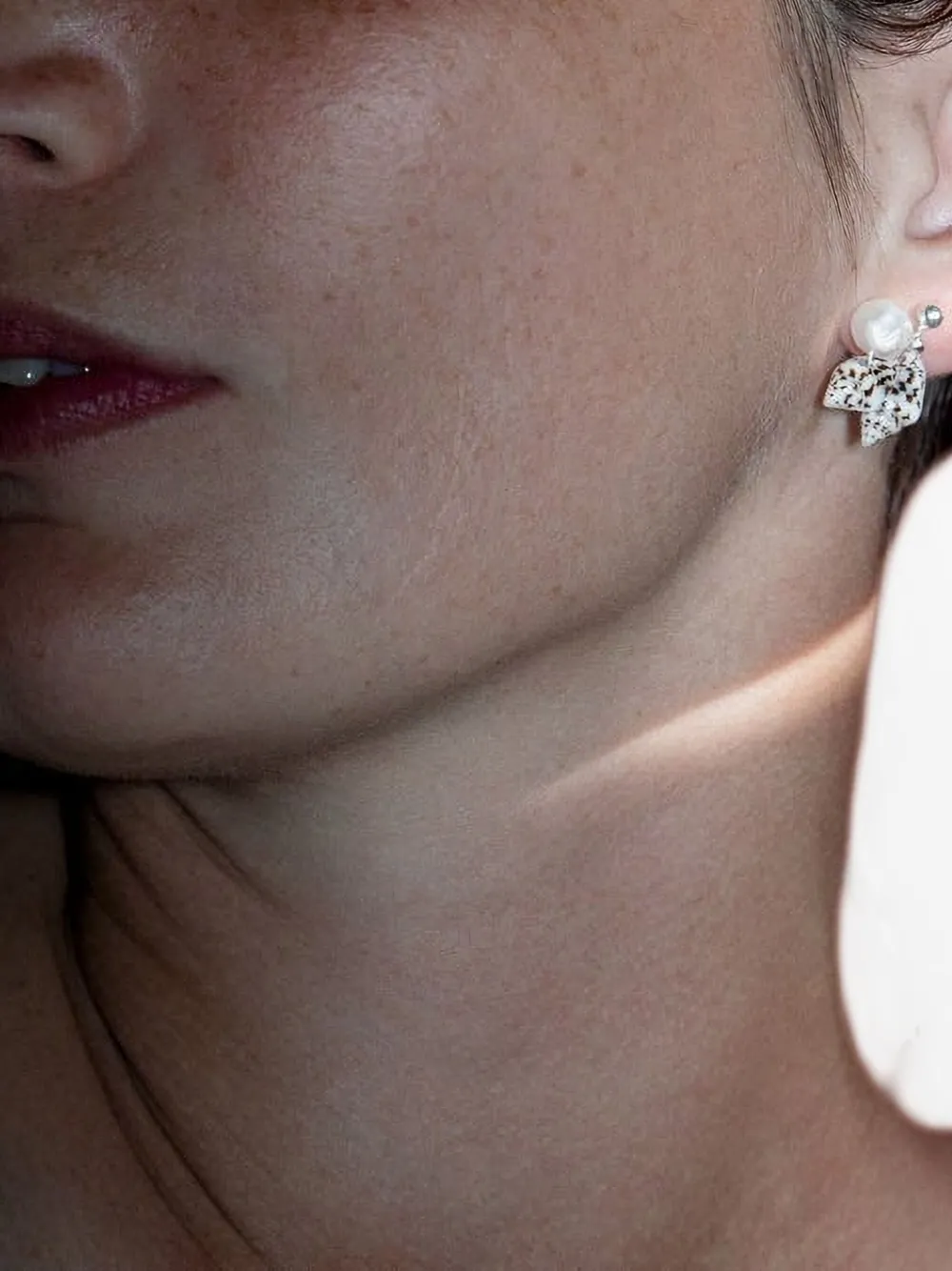 Серьги с жемчугом из раковины Santangelo, серебристый
Серьги с жемчугом из раковины Santangelo, серебристый