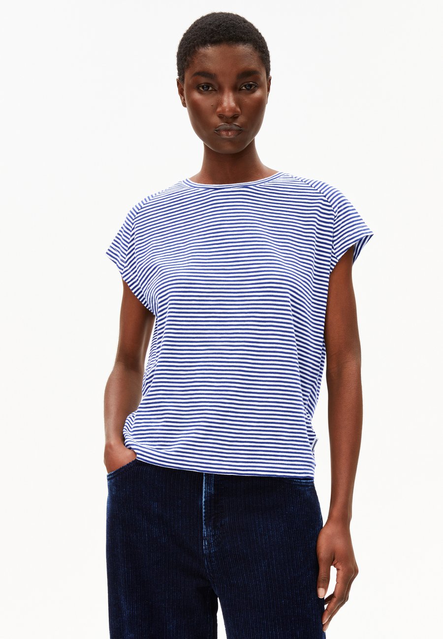 Футболка ARMEDANGELS OFELIAA LOVELY STRIPES, Oatmilk/Blue Noon/Blue, Белый, Футболка ARMEDANGELS OFELIAA LOVELY STRIPES, Oatmilk/Blue Noon/Blue
Футболка ARMEDANGELS OFELIAA LOVELY STRIPES, Oatmilk/Blue Noon/Blue, Белый, Футболка ARMEDANGELS OFELIAA LOVELY STRIPES, Oatmilk/Blue Noon/Blue